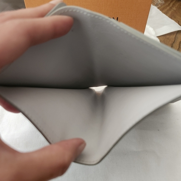 Louis Vuitton Artic Damier Infini Passport Holder - Picture 12 of 14